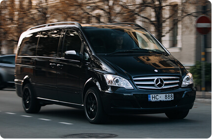 عملية رفع الحواجب